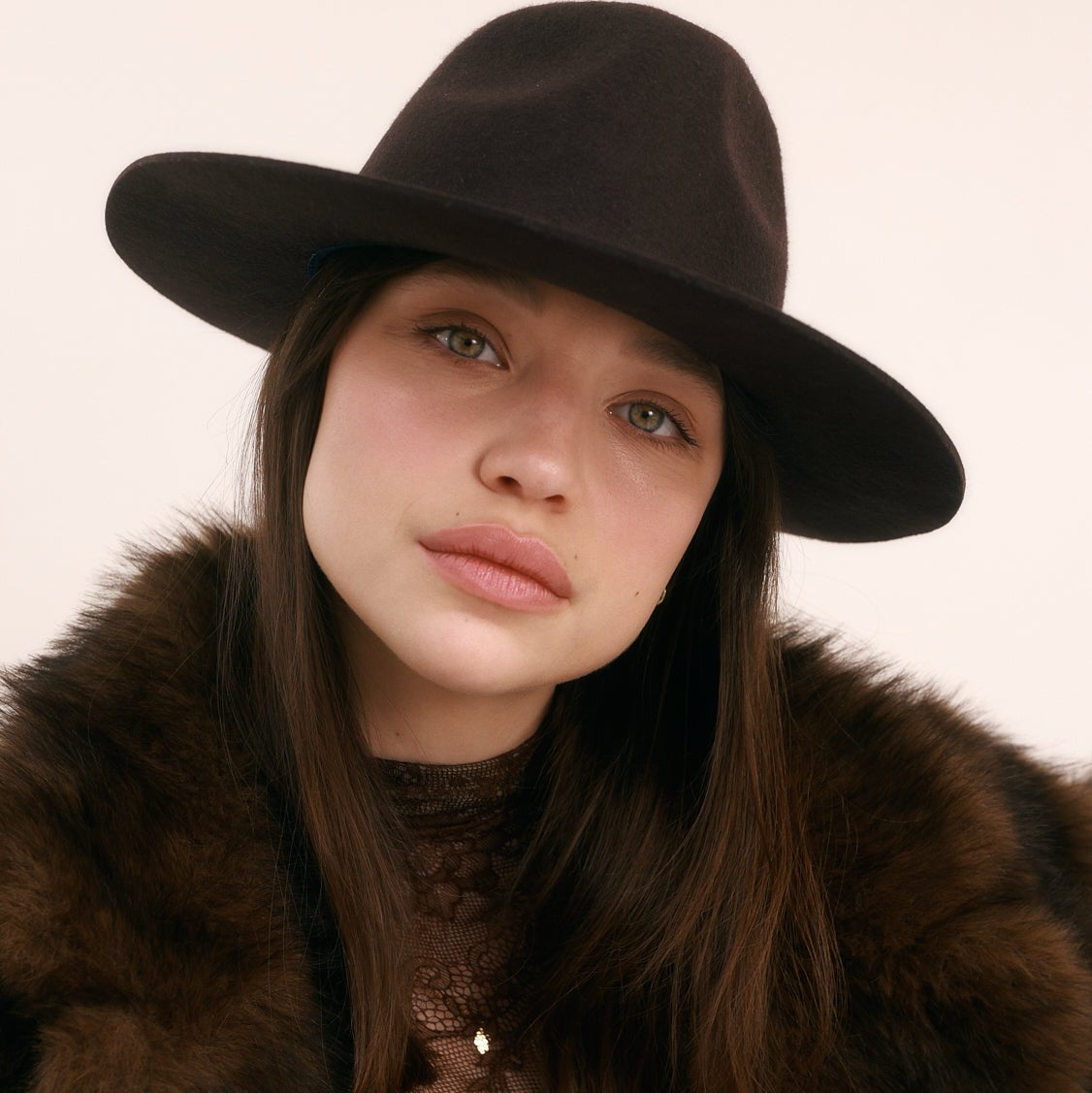 MADAME ZIV - chapeau by kim or azulaychapeau by kim or azulay