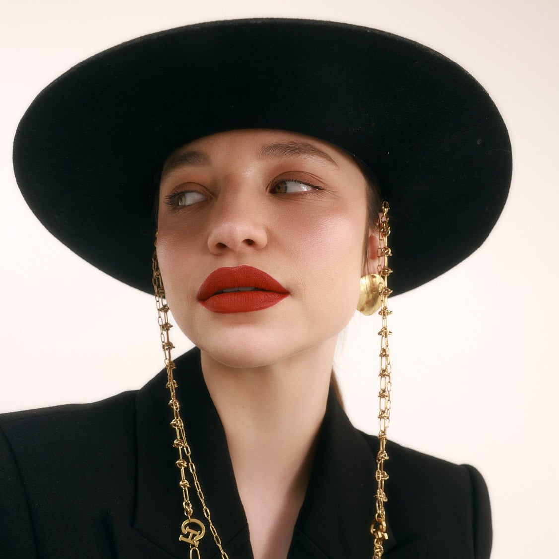 CHAPEAU - chapeau by kim or azulaychapeau by kim or azulay