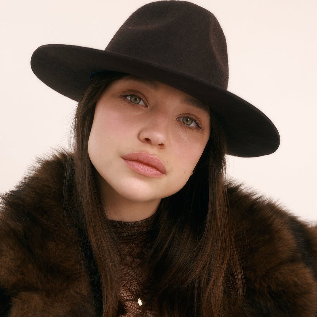 MADAME ZIV - chapeau by kim or azulaychapeau by kim or azulay