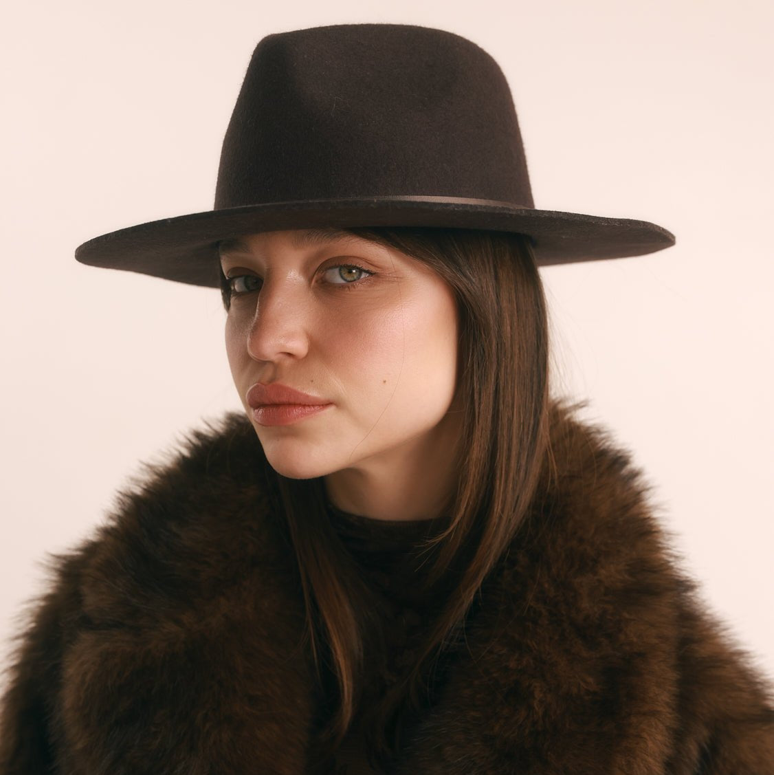 MADAME ZIV - chapeau by kim or azulaychapeau by kim or azulay